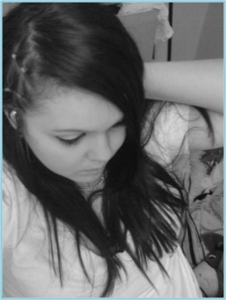 la yaesa ma3a alamal